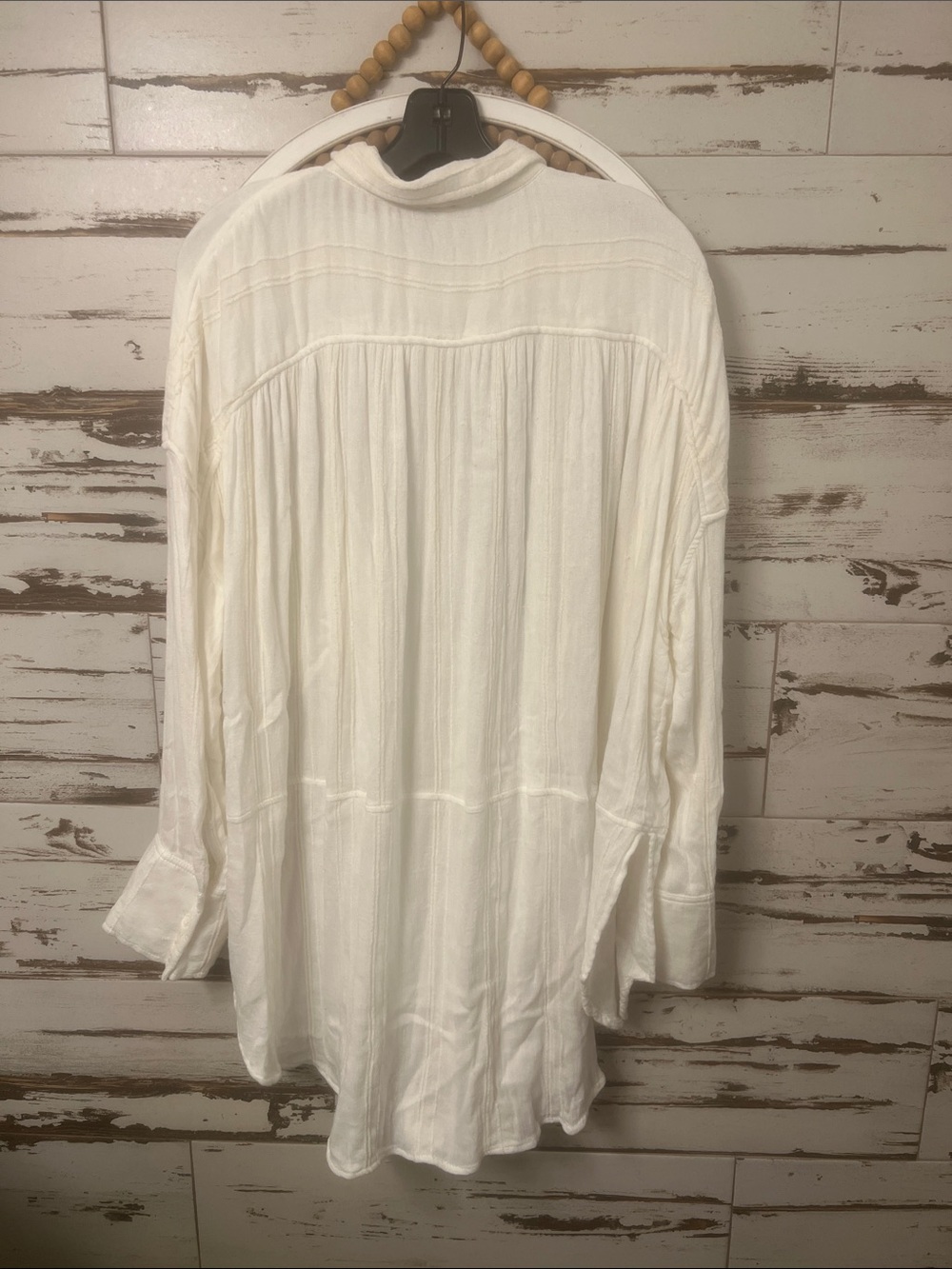 Free People Ivory Button-Down Tunic Shirt (Bin 2-73) - Picture 2 of 7